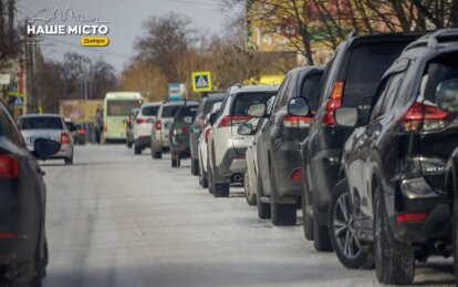 Как в Днепре курсирует общественный транспорт 9 марта