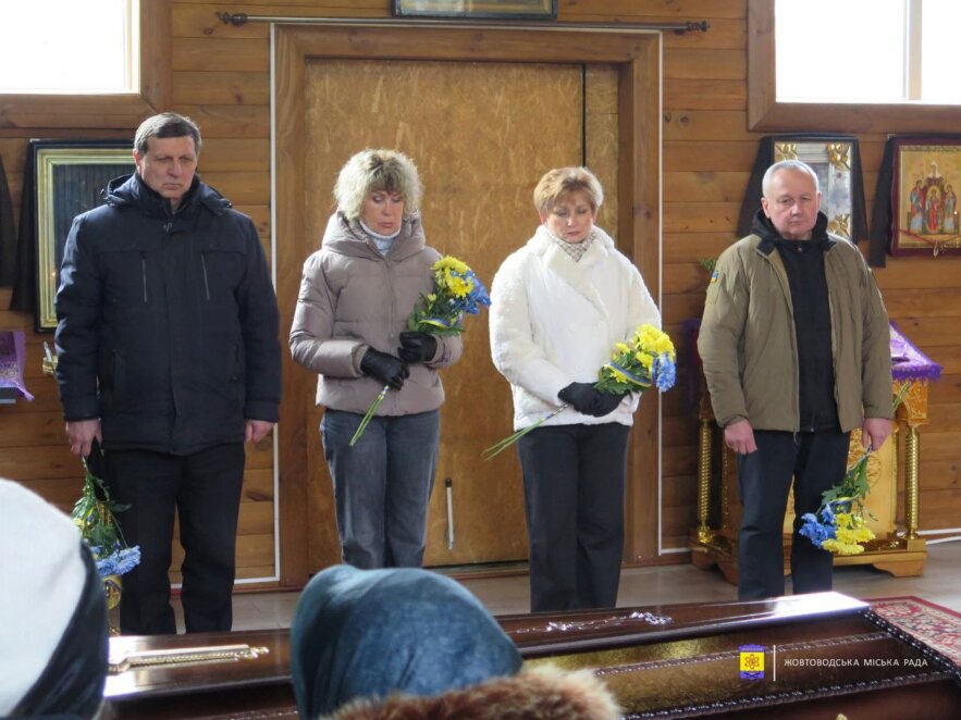 У Жовтих Водах провели в останню путь захисника України