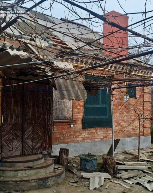 У Дніпрі внаслідок удару вибито вікна у гімназії: інформація від ОВА