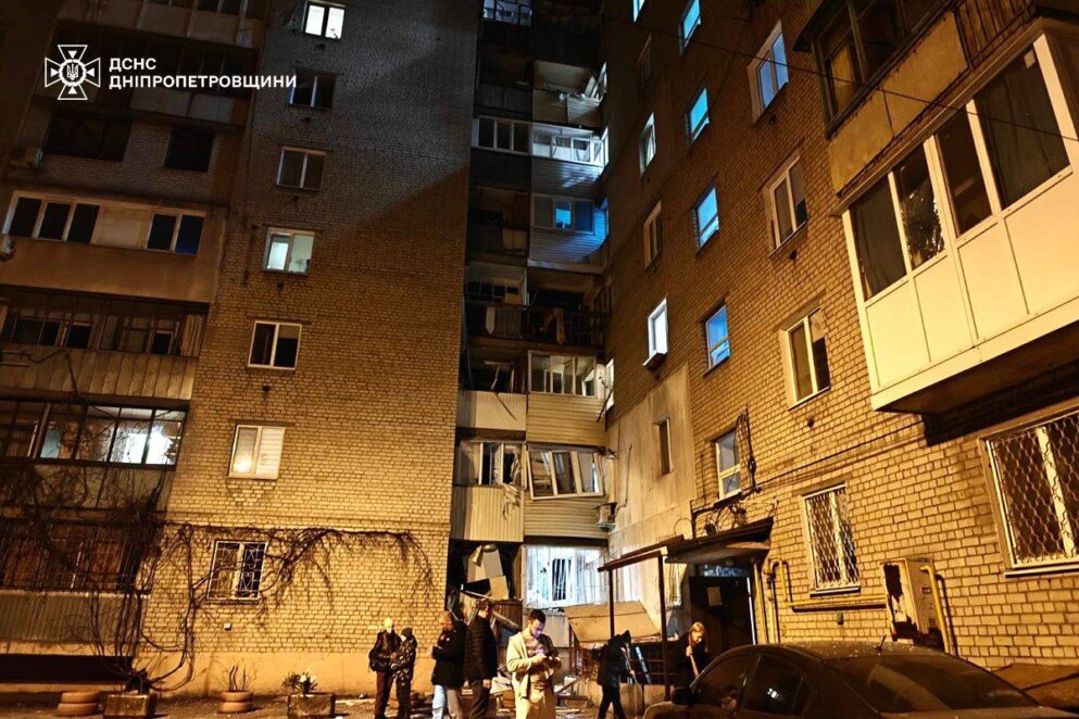 У ДСНС показали фото наслідків нічної атаки по Дніпру 10 березня