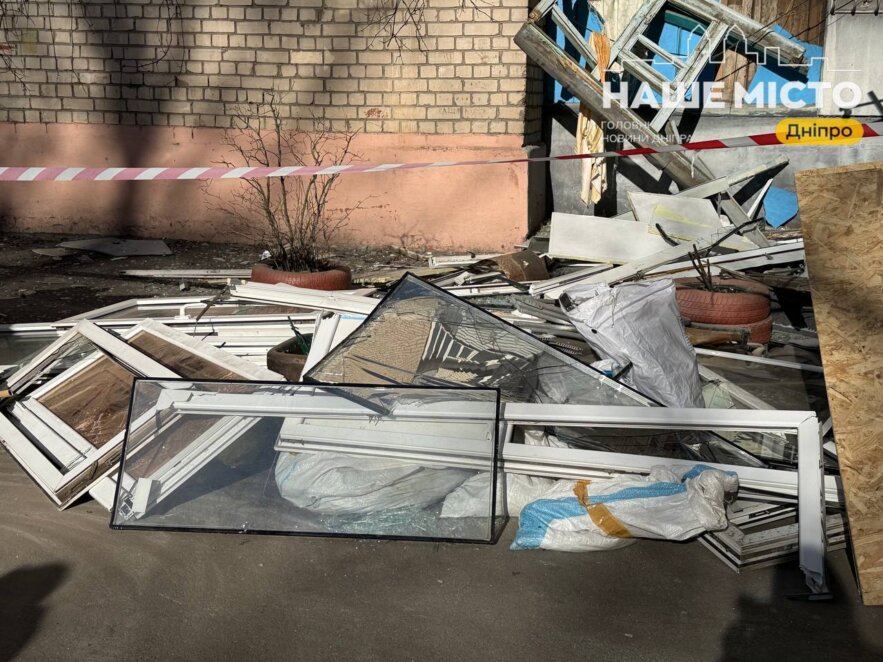 ЕКСКЛЮЗИВ
                                Дніпро після нічної атаки: що відбувається на місці подій