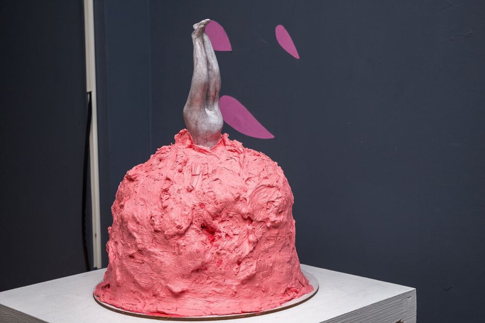 ЕКСКЛЮЗИВ
                                Від рожевої жуйки до червоного єдинорога: у Дніпрі відкрилася виставка до 8 березня