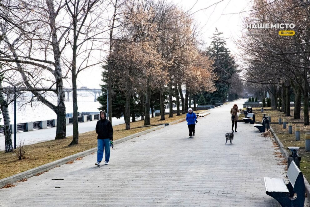 Тепло та дощі: якою буде погода в Україні та Дніпрі на вихідних 28–29 березня
