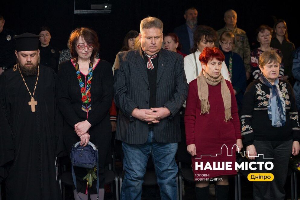 ЕКСКЛЮЗИВ
                                У Дніпрі презентували документальну книгу “Українська мати і війна”