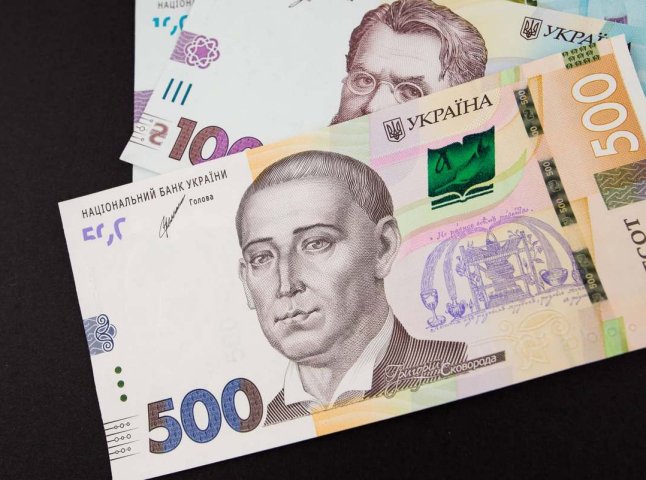 Що зміниться з 1 квітня в Україні та у Дніпрі: пенсії, повістки онлайн та проба Манту