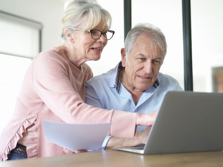 Що зміниться з 1 квітня в Україні та у Дніпрі: пенсії, повістки онлайн та проба Манту