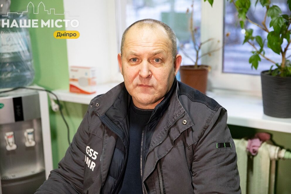 ЕКСКЛЮЗИВ
                                Герої без бронежилетів: комунальники Дніпра рятують будинки й людей під час війни