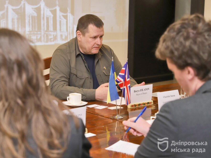ОФІЦІЙНО                Філатов зустрівся з виконуючою обовʼязки посла Великої Британії в Україні Шарлоттою Сюрен