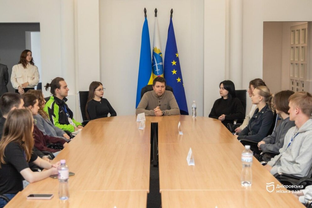 ОФІЦІЙНО                У міськраді Дніпра стартувала програма стажування для активної молоді