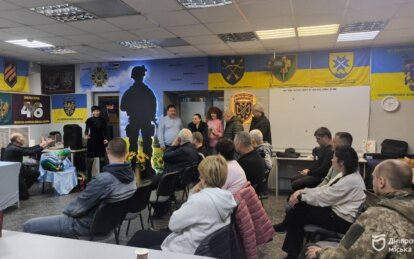 Лялькотерапія для ветеранів: у Дніпрі впроваджують нові підходи до реабілітації військових 