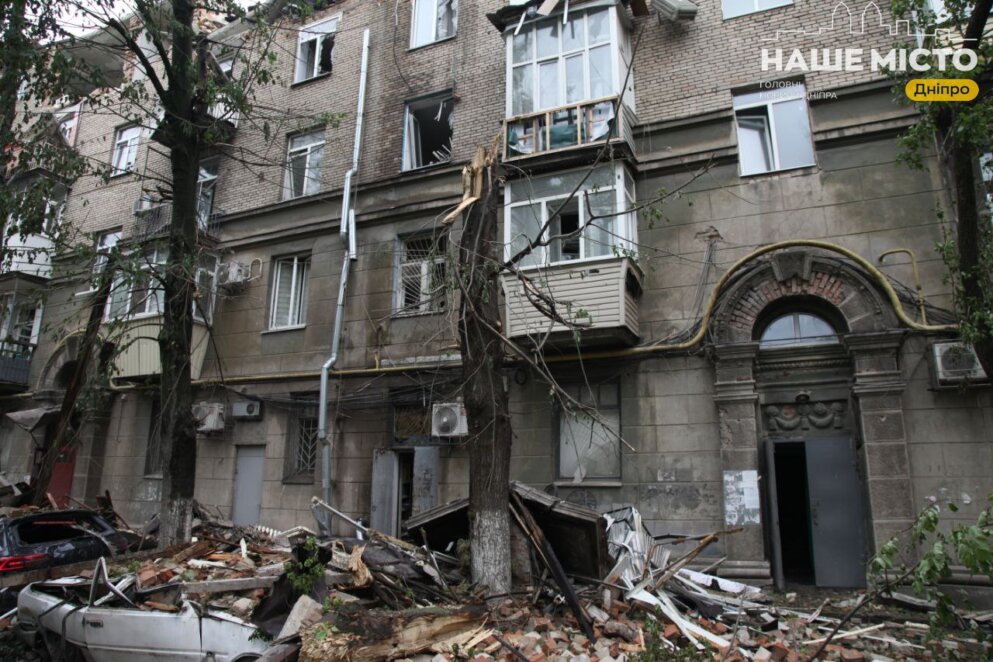 ЕКСКЛЮЗИВ
                                Будинок, що вистояв: історія відновлення після удару по Дніпру