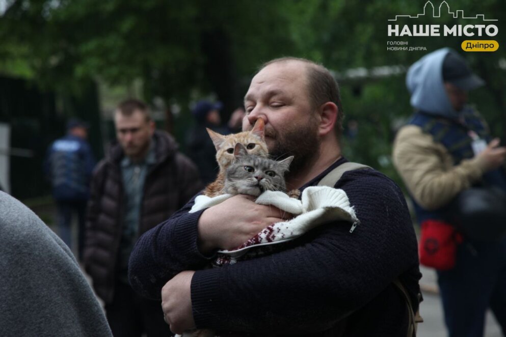 ЕКСКЛЮЗИВ
                                Будинок, що вистояв: історія відновлення після удару по Дніпру