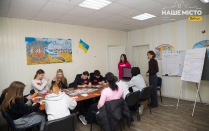 Как распознать манипуляции и не попасть в ловушку: в Днепре провели тренинг для подростков