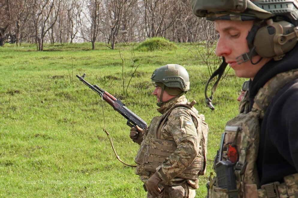 Володар Кубка «Кращий коктейль світу»: історія бармена, який служить у 128 ОВМБ «Дике поле»