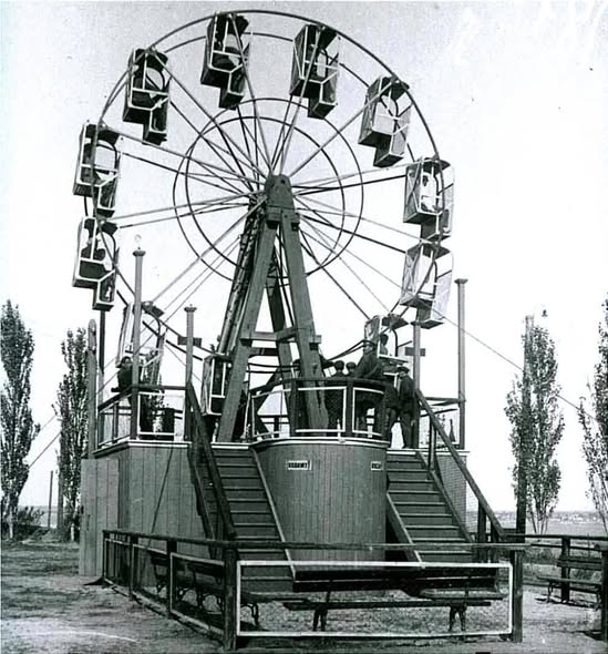 Скоро відзначить 100-річний ювілей: як змінювалось колесо огляду на Монастирському острові у Дніпрі