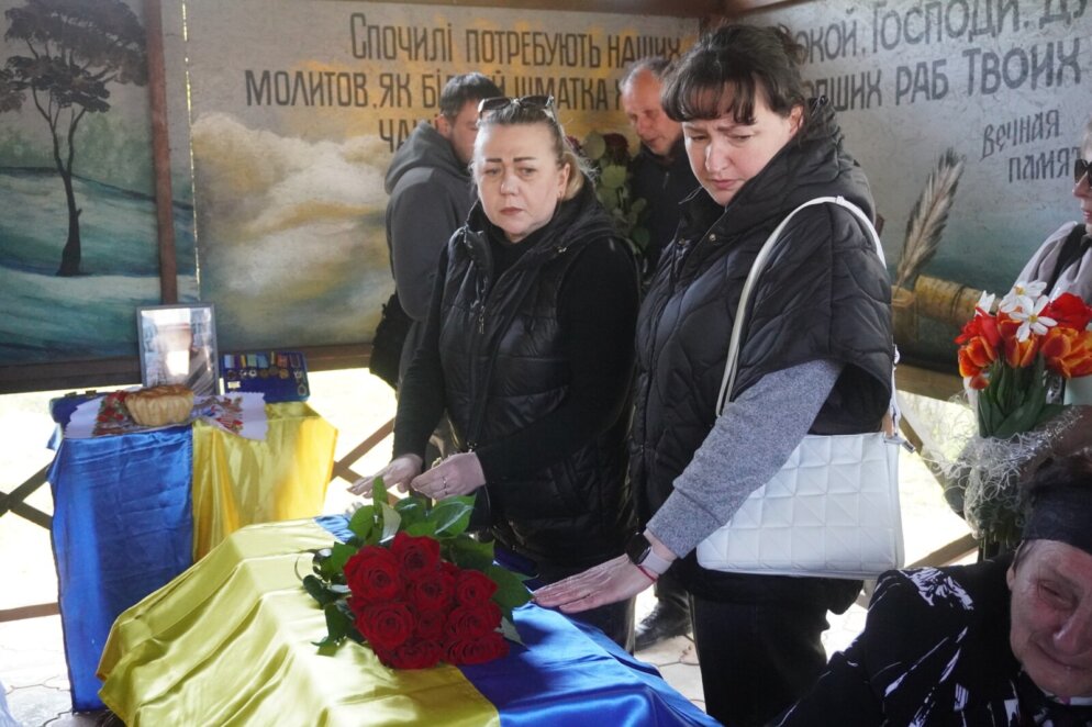 Завжди боровся за Україну та її майбутнє: у Нікополі провели в останню путь майора