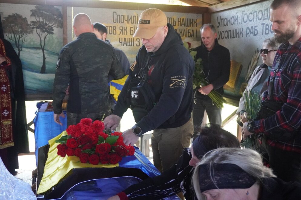 Завжди боровся за Україну та її майбутнє: у Нікополі провели в останню путь майора