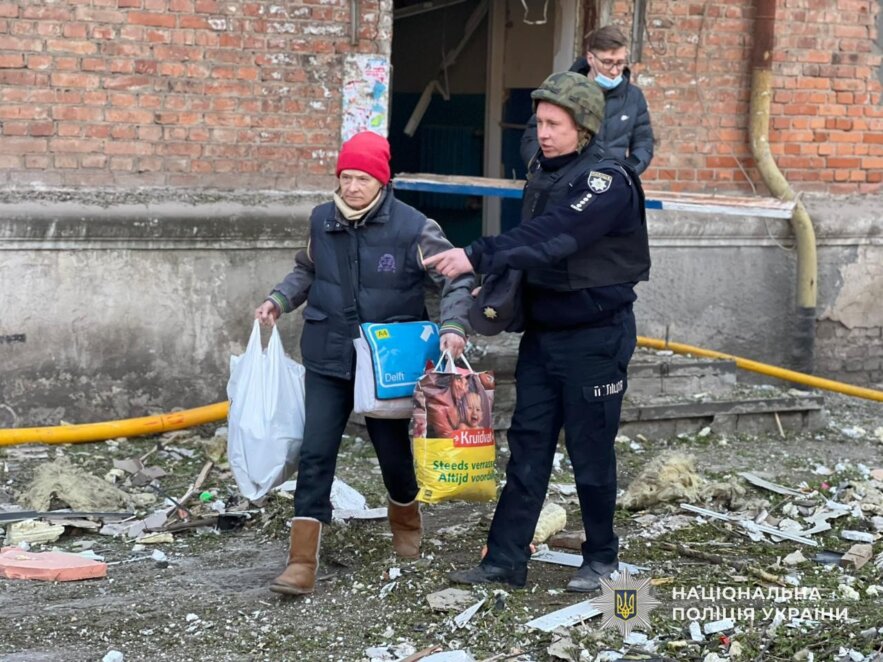 Двоє загиблих і 21 поранений: у поліції показали страшні наслідки атаки на Дніпро