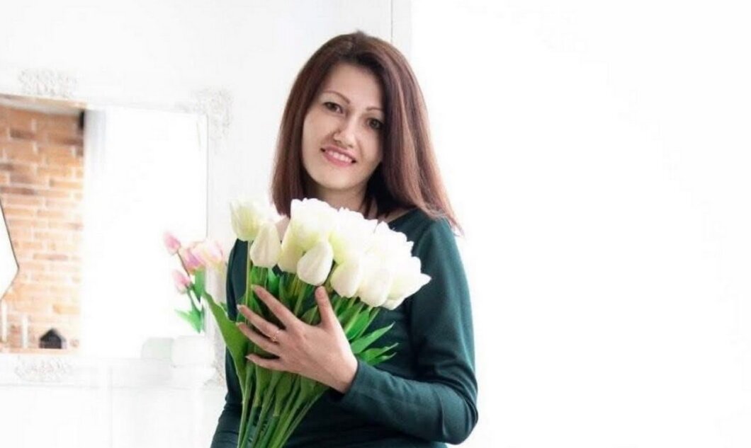 Втратила батьків: у Дніпрі врятована з-під завалів жінка потребує допомоги