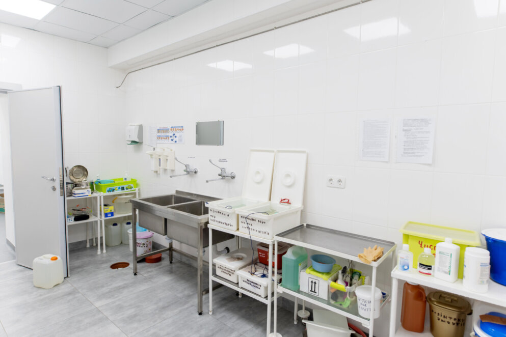 Інтерпайп Пінчука посилює лікарні регіону: ремонти, обладнання, реабілітація