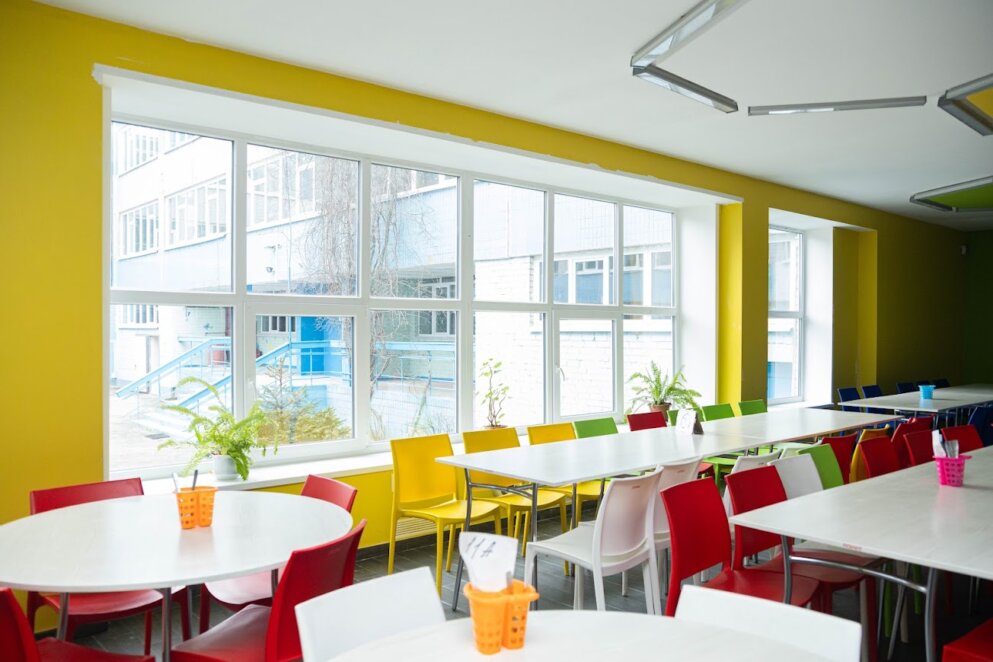 ЕКСКЛЮЗИВ
                                У Дніпрі ліцей відновився після обстрілів завдяки міжнародним партнерам