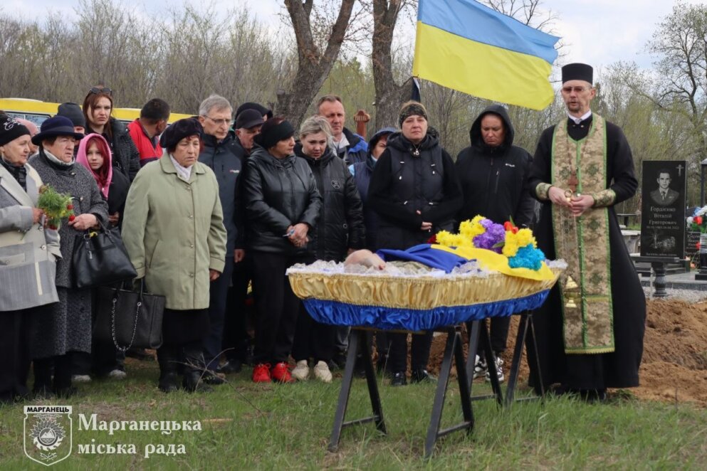 На щиті повернувся додому: Марганець попрощався із захисником Михайлом Любченком