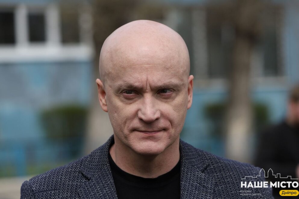 ЕКСКЛЮЗИВ
ОФІЦІЙНО                Йому було лише 18: у Дніпрі відкрили меморіальну дошку на честь загиблого Олега Бугріма