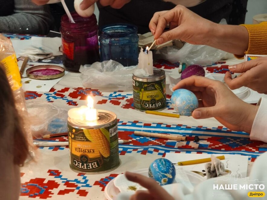 ЕКСКЛЮЗИВ
                                Писанка – то наша душа: як майстри з Дніпра створюють атрибути великодніх свят