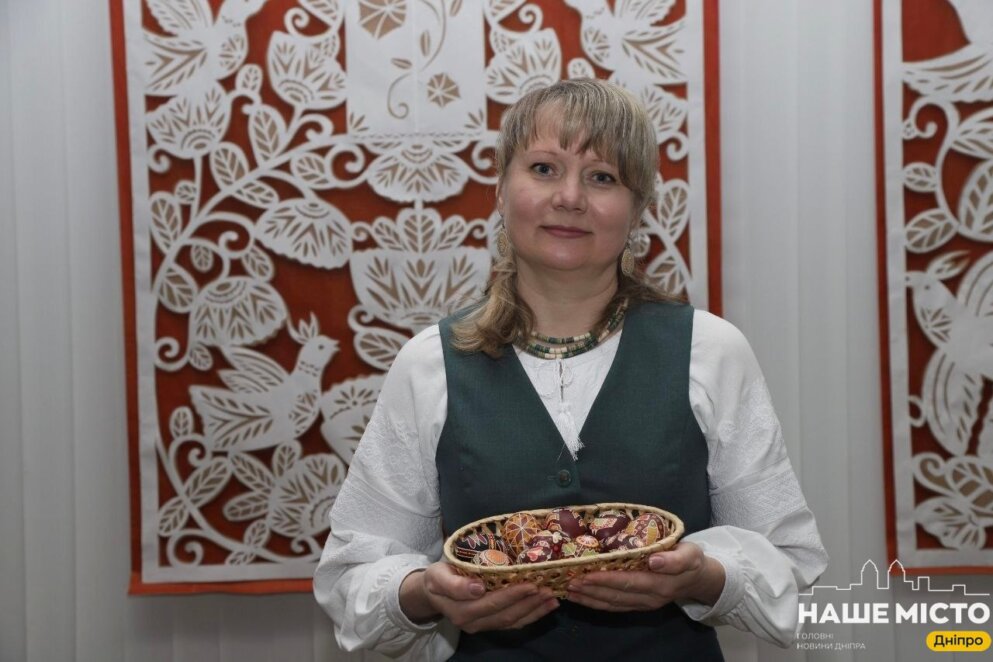 ЕКСКЛЮЗИВ
                                Писанка – то наша душа: як майстри з Дніпра створюють атрибути великодніх свят
