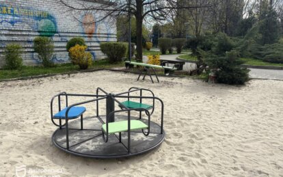 Безопасность и комфорт для детей: в Днепре обновили площадку на ул. Грушевского