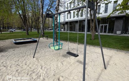 Безпека та комфорт для дітей: у Дніпрі оновили майданчик на вул. Грушевського