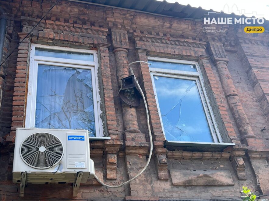 ЕКСКЛЮЗИВ
                                Наслідки атаки на Дніпро 22 квітня: репортаж з місця подій