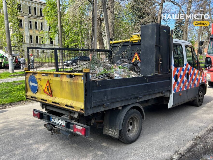 ЕКСКЛЮЗИВ
                                Наслідки атаки на Дніпро 22 квітня: репортаж з місця подій