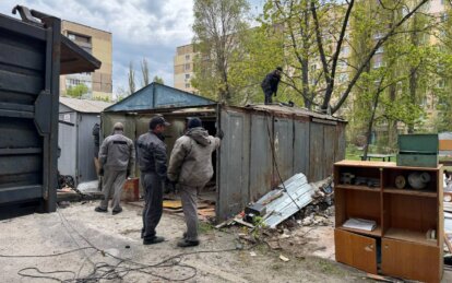 У Дніпрі демонтують незаконні гаражі - Наше Місто
