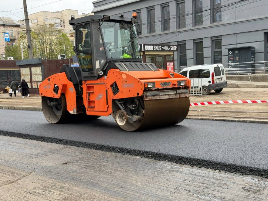 ОФІЦІЙНО                У Дніпрі ремонтують проспект Науки: 6 тисяч квадратних метрів нового покриття