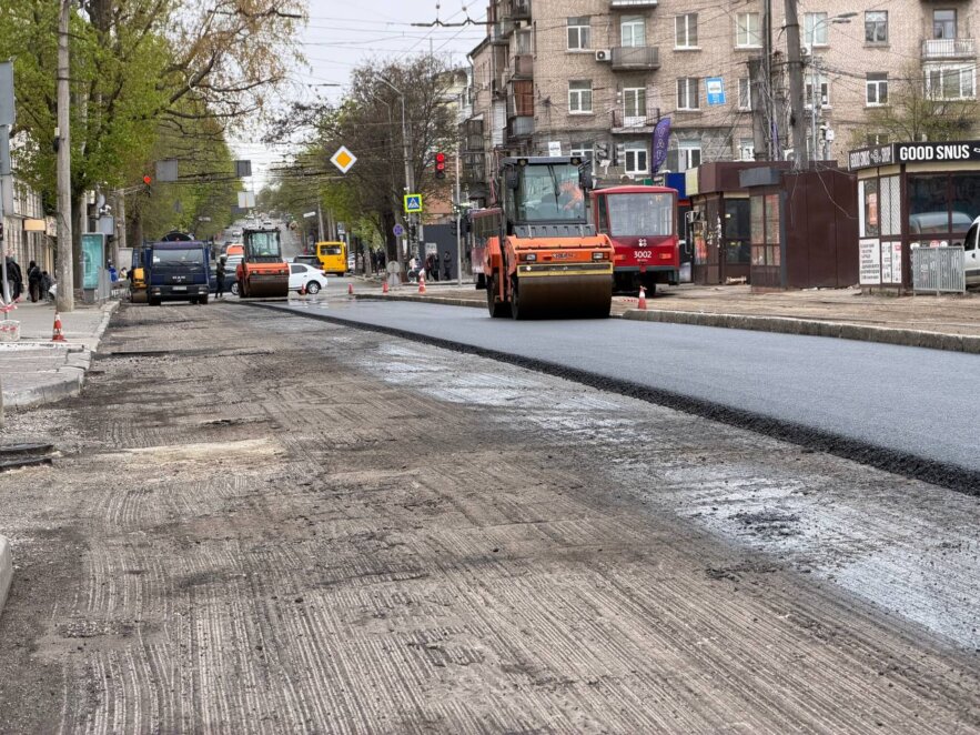 ОФІЦІЙНО                У Дніпрі ремонтують проспект Науки: 6 тисяч квадратних метрів нового покриття