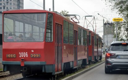 Как в Днепре курсирует общественный транспорт 13 мая