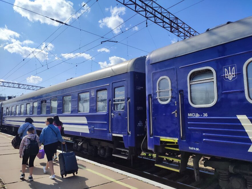 Знижки на міжнародні потяги Укрзалізниці: які пільги діють для дітей