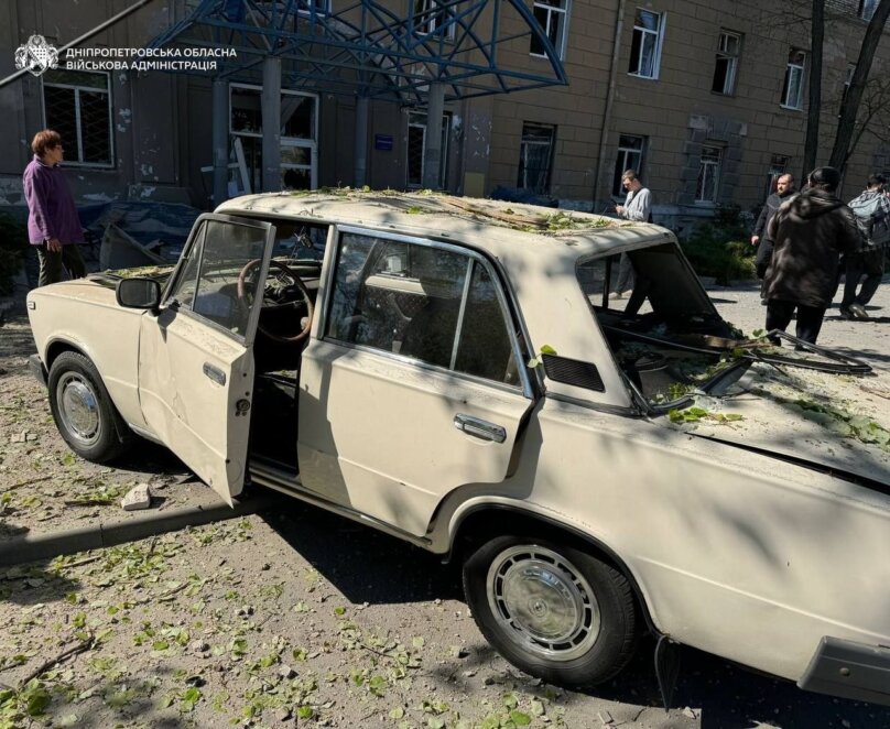 Ракетна атака на Дніпро: пошкоджений гуртожиток університету
