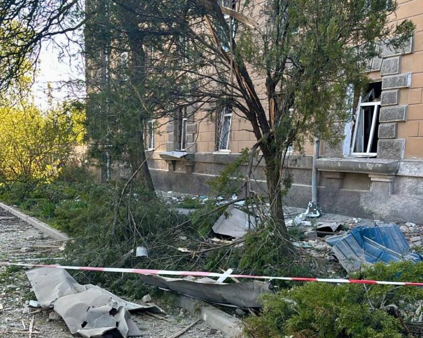 ОФІЦІЙНО                Ракетний удар по Дніпру 3 травня: постраждали заклади освіти та житлові будинки, 8 поранених, – Філатов