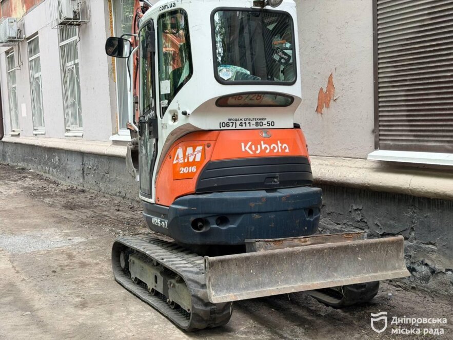 ОФІЦІЙНО                Комфорт та безбар’єрність: у Дніпрі за зверненнями містян ремонтують тротуар на просп. Івана Мазепи