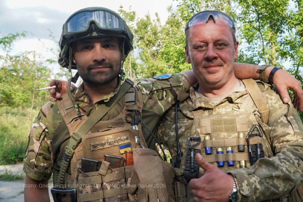 Бійці бригади «Дике Поле» на квадроциклах, переданих громадою Дніпра, вивезли пораненого побратима з епіцентру кілзони
