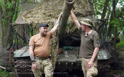 Трофейні танки, мінне поле і мрія про черешню біля хати: історія двох друзів-танкістів, які воюють у 128 ОВМБр «Дике Поле»