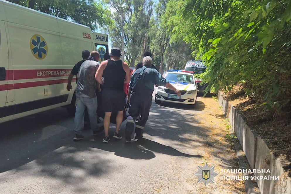 П’ятеро загиблих, 21 поранений: що відбувається на місці ракетного удару у Дніпрі - Наше Місто