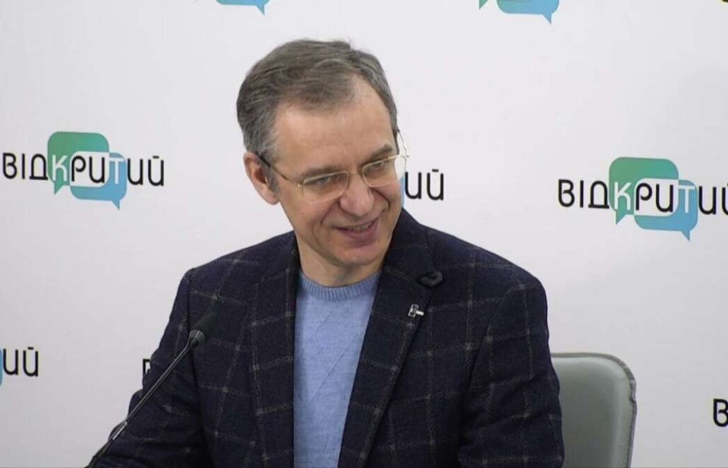 Відсутність укриття та кошти з переселенців: нардеп вимагає реакції Міносвіти щодо ректора ДНУ Оковитого