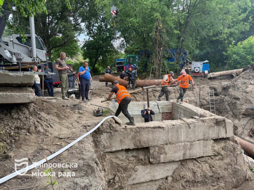 Перший етап масштабного ремонту водогону в Дніпрі завершено достроково: систему заповнюють