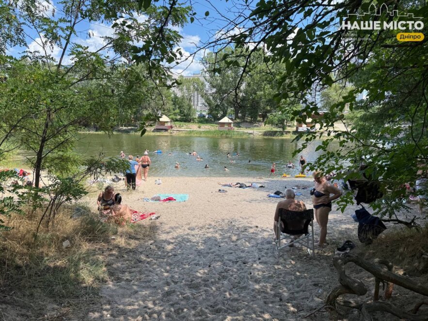 ЕКСКЛЮЗИВ
                                Приїжджають з усього міста: секрет популярності пляжу на каналі на Ломівському