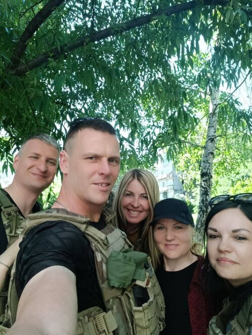 ЕКСКЛЮЗИВ
                                Жити під FPV та виводити тварин пішки з сірої зони: дніпровські волонтери відвідали Донеччину