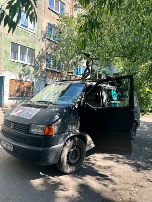ЕКСКЛЮЗИВ
                                Жити під FPV та виводити тварин пішки з сірої зони: дніпровські волонтери відвідали Донеччину