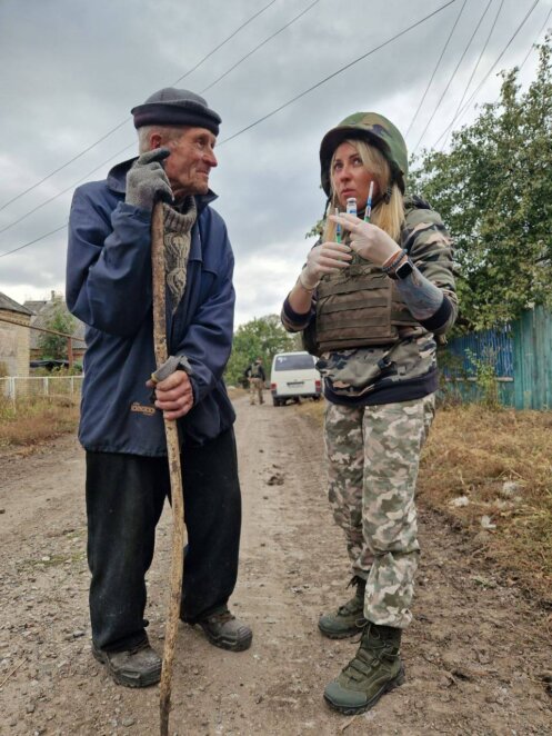ЕКСКЛЮЗИВ
                                Жити під FPV та виводити тварин пішки з сірої зони: дніпровські волонтери відвідали Донеччину